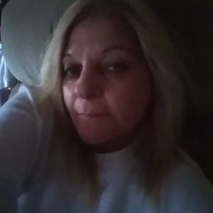 Meet your Posher, Lora